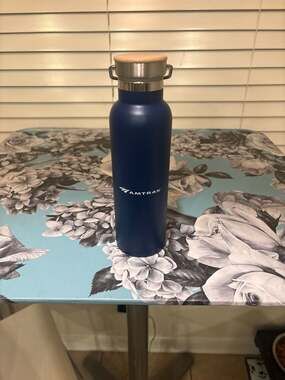 Amtrak Stainless Steel Vacuum Insulated Water Bottle with Bamboo Lid, Blue